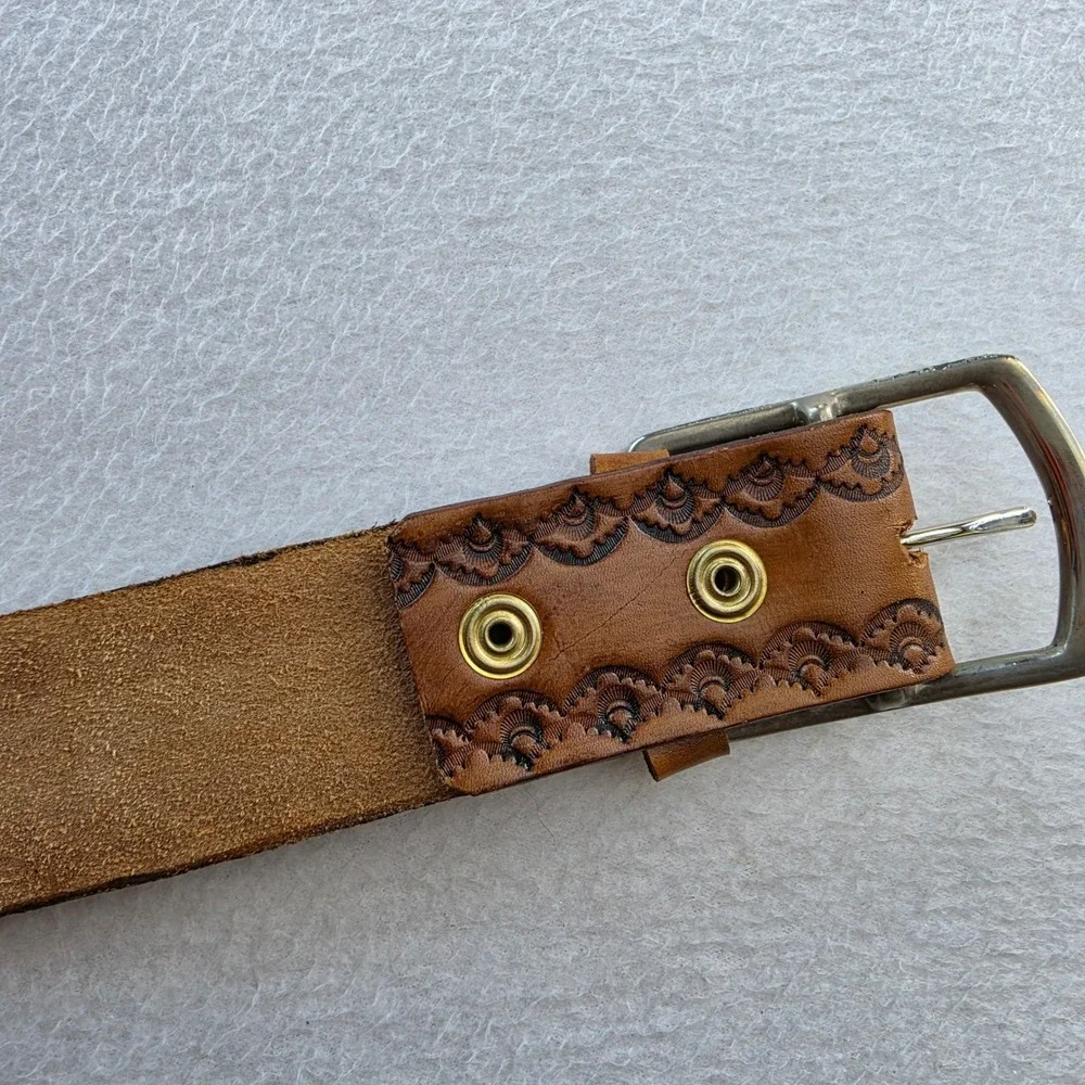 Vintage Tooled Leather Belt Tan Brown Scalloped Floral Western Boho Medium